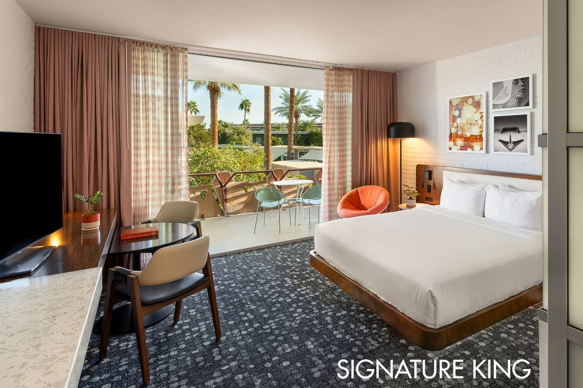 Signature King Guest Room