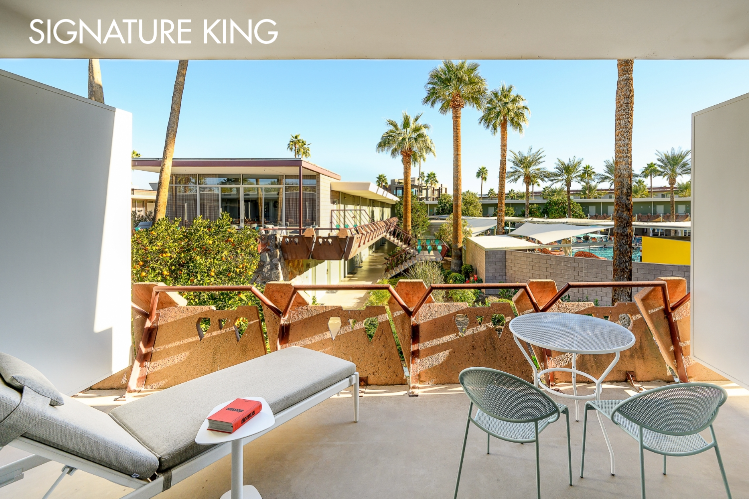 Signature King Guest Room Balcony